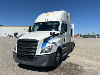 2020 Freightliner Cascadia 126 6x4 T/A Sleeper Truck Tractor