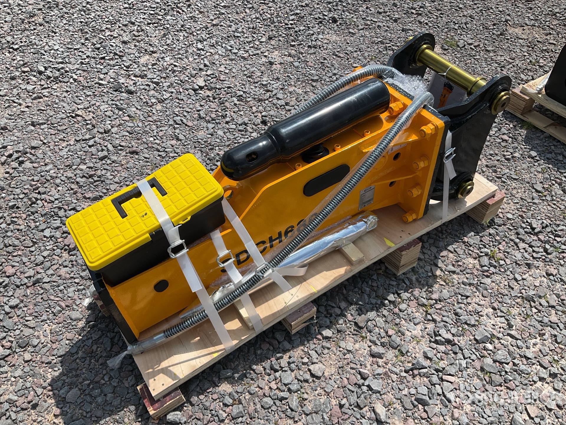 2025 SDCH SDCH680 Martillo Hidraulico (Sin Usar) / كسارة هيدروليكية - Fits 4 - 7 ton Excavators (Unused)