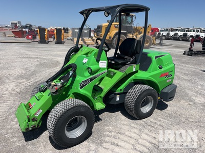 2023 Avant 735 Pala gommata (Unused)