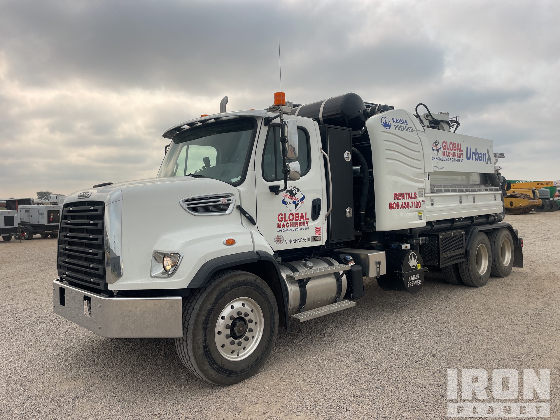Kaiser Premier Urban X 2.0 on 2022 Freightliner 108SD 6x4 Vacuum Excavator Truck