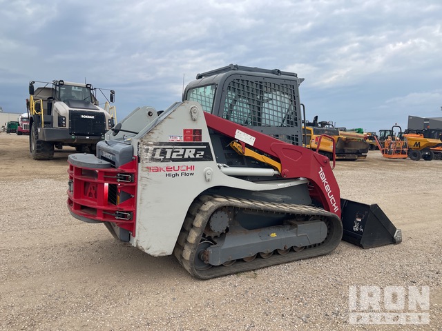 MINI CARGADOR SOBRE ORUGAS 2020 TAKEUCHI TL12R2