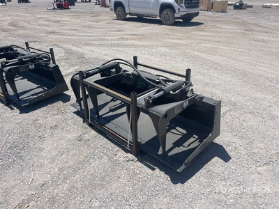 2025 GIYI GY-PG72C 72 in Skid Steer Grapple (Unused)