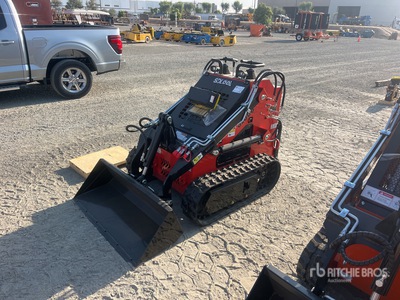 2025 SDLOOL SL380R Mini Compact Track Loader (Unused)