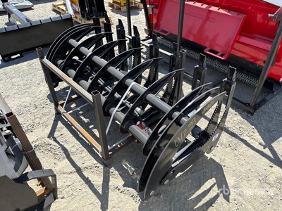 2025 GIYI GYCLG72C 72 in Skid Steer Grapple (Unused)
