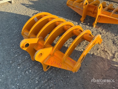 2025 GIYI Excavator Rake - Fits Cat 305 (Unused)