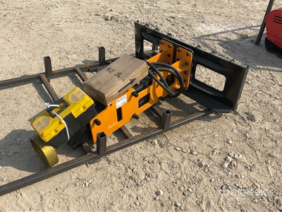 2025 GIYI D680 Skid Steer Post Driver (Unused)