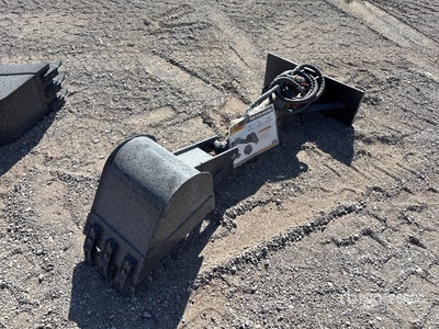 2025 GIYI GY-ZWB 12 in Mini Skid Steer Backhoe (Unused)