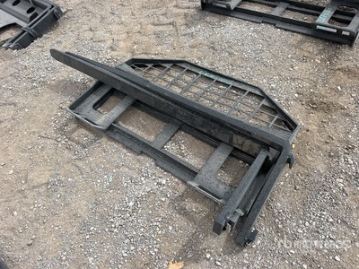 2025 GIYI GY-DHC 59 in Skid Steer Forks (Unused)