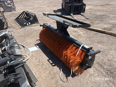 2025 GIYI GY-SE61 61 in Skid Steer Broom (Unused)