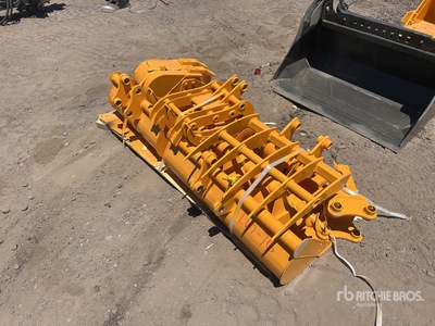 Quantity of (8) 2025 VICSEC VCA-8 Excavator Attachments Attacco per escavatore - Fits Cat 301 (Unused)