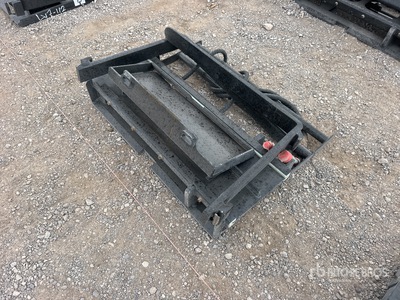 2025 GIYI GY-CYHC 29 in Mini Side Shift Skid Steer Forks (Unused)