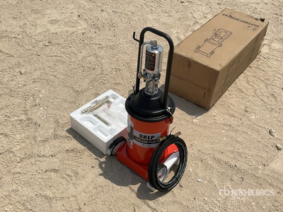 SKLP SK-12L Grease pump Varios, herramientas manuales (Unused)