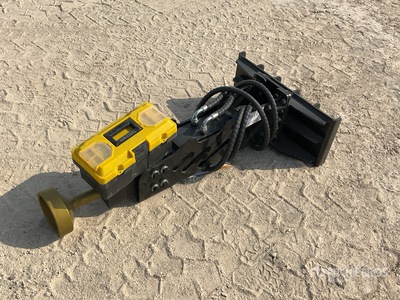 2025 GIYI D45 Mini Skid Steer Post Driver (Unused)