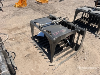 2025 GIYI GY-HWG44C 44 in Skeleton Mini Skid Steer Grapple Bucket (Unused)