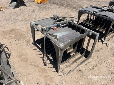 2025 GIYI GY-HWG44C 44 in Skeleton Mini Skid Steer Grapple Bucket (Unused)