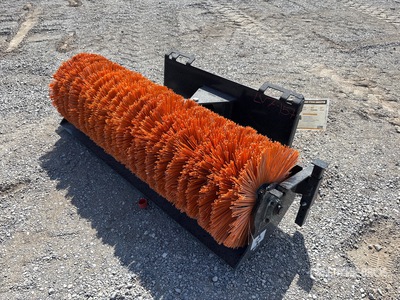 2025 GIYI GY-SE61 61 in Skid Steer Sweeper (Unused)