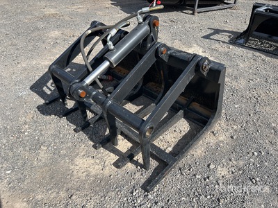 2025 GIYI GY-HWG44C 1100 mm Mini Skid Steer Grapple (Unused)