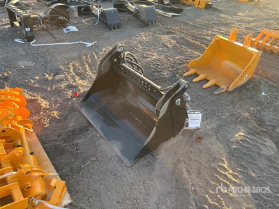 2025 GIYI GY-XKH39F Mini Skid Steer Bucket (Unused)