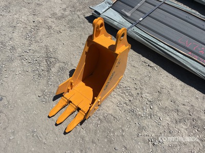 2025 GIYI GY-BK 12 in Excavator Bucket - Fits Cat 305 (Unused)