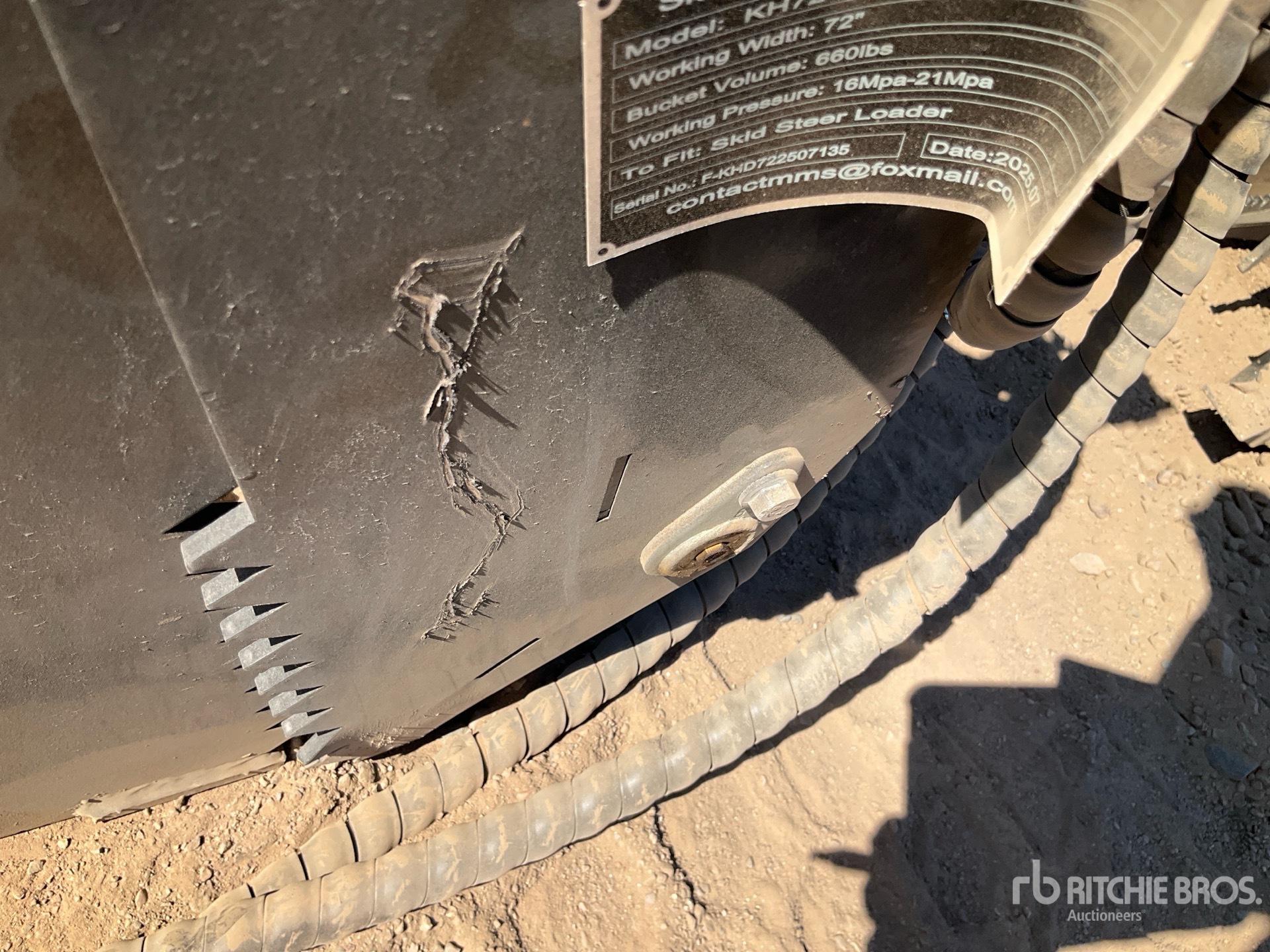 2025 GIYI GY-KH72F Skid Steer Bucket (Unused)