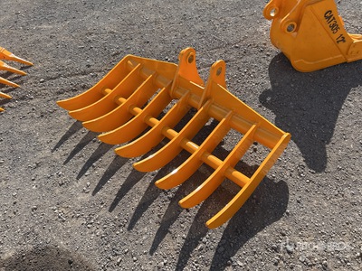 2025 GIYI 1110 mm Q/C Baggerrechen - Fits CAT 305 (Unused)