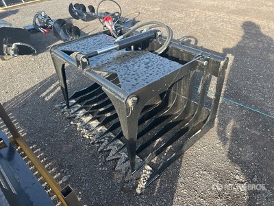 2025 GIYI HGW44 960 mm Mini Skid Steer Grapple (Unused)