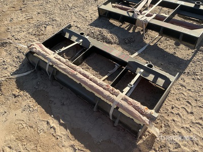 2025 GIYI GY-BF47C 48 in Skid Steer Bale Spear (Unused)