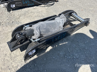 2025 GIYI GY-XJ7T 14 in Hydraulic Excavator Thumb (Unused)