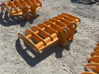 2025 GIYI 44 in Excavator Rake - Fits Cat 305 (Unused)