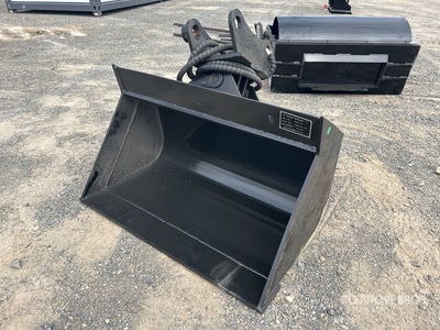 2025 GIYI GY-D5T 900 mm Hydraulic Tilting Excavator Bucket - Fits 5 Ton (Unused)