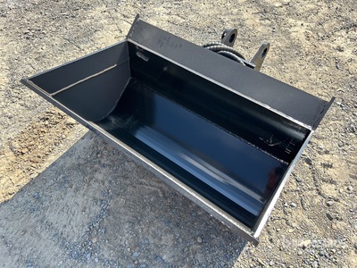 2025 GIYI GY-D5T 900 mm Hydraulic Tilting Excavator Bucket - Fits 5 Ton (Unused)