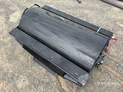 2025 GIYI GY-VR39 1000 mm Mini Skid Steer Vibratory Roller (Unused)