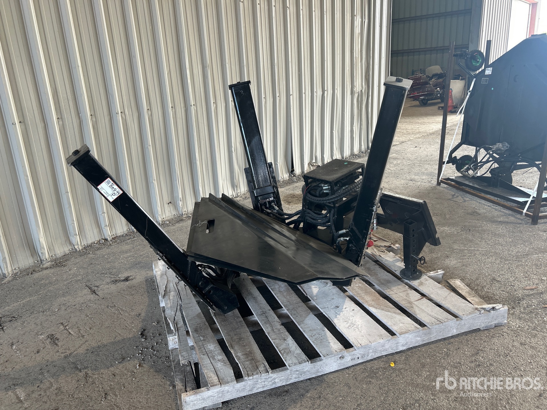 2025 GIYI GY-TD27 Skid Steer Tree Spade Accessorio per mini pala (Unused)