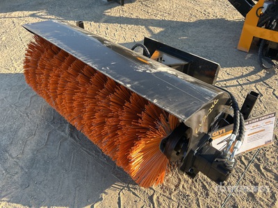 2025 GIYI GY-QSJ 1000 mm Mini Skid Steer Broom (Unused)