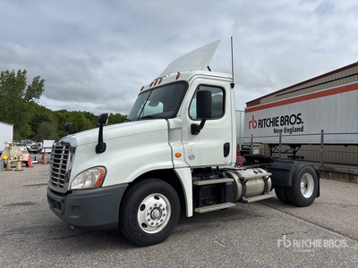 2016 Freightliner Cascadia 125 4x2 S/A Day Cab Truck Tractor