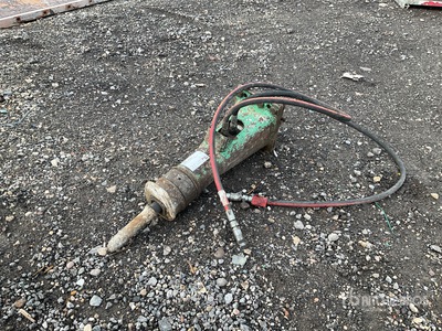 Hydraulic Breaker