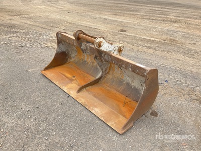 Tighe 1800 mm Cleanup دلو حفارة