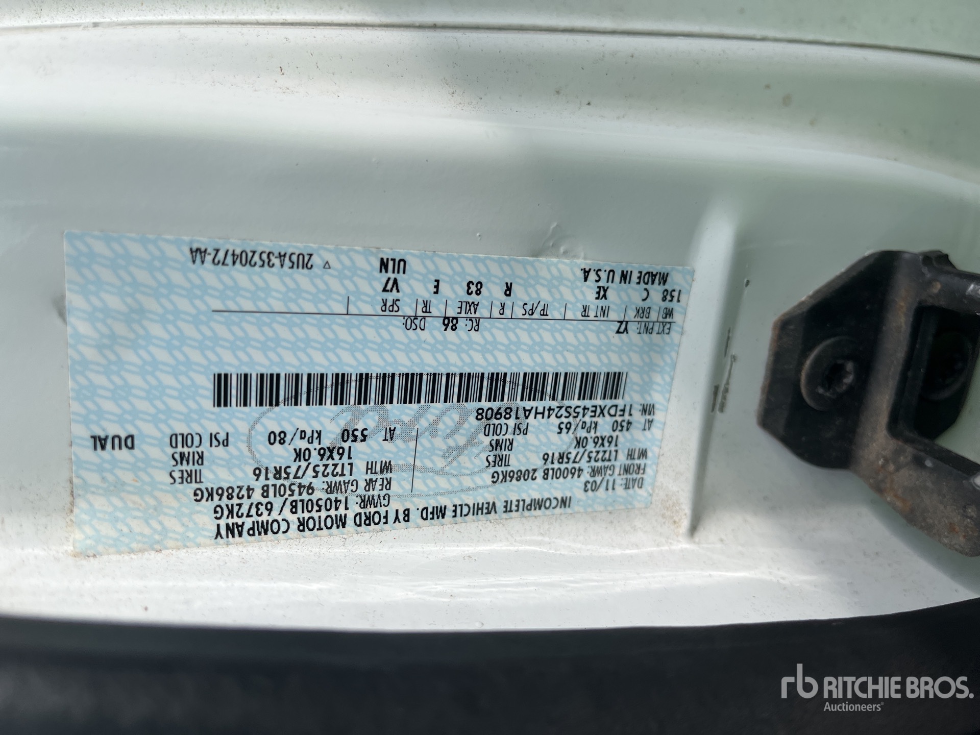 2004 Ford E-450 Bus