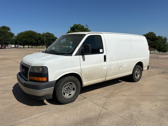 2017 GMC Savana 2500 Cargo Van