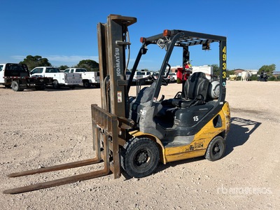 2011 Komatsu FG15HT-20 2650 lb Pneumatic Tire フォークリフト
