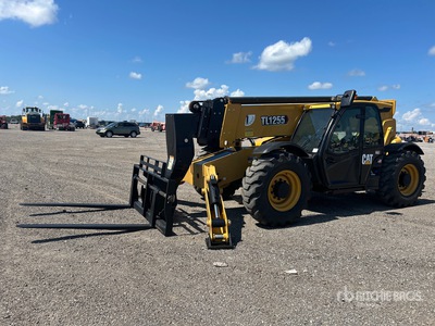2022 Cat TL1255 Telehandler