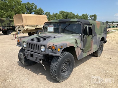 AM General M1097A2 HMMWV 4 Door Soft Top w/Truck Body