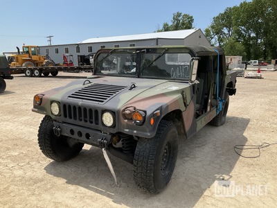 1989 AM General M1097R1 HMMWV 4 Door Soft Top w/Truck Body