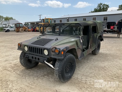 1985 AM General M1097R1 HMMWV 4 Door Soft Top w/Truck Body