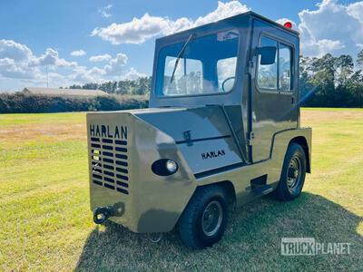 1992 Harlan GHTKJ40 Tow Tractor
