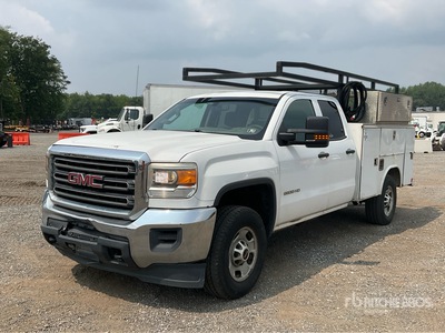 2015 GMC Sierra 2500HD 4x4 Crew Cab Utility Truck