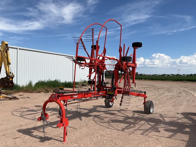 Kuhn GA7501+ 24 ft 2 Rotor Hay Rake