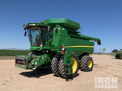 2014 John Deere S670 حصادة مجمعة