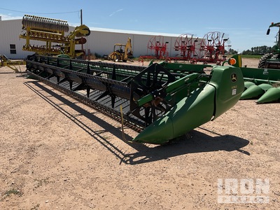 2009 John Deere 635D 35 ft 6 in Draper Combine Header