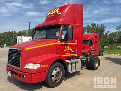 2016 Volvo VNM42T 4x2 S/A Dagcabine Trekker